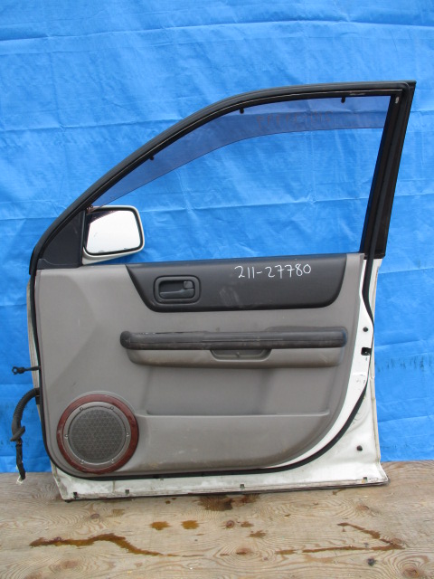 Used Nissan  INNER DOOR PANEL FRONT RIGHT